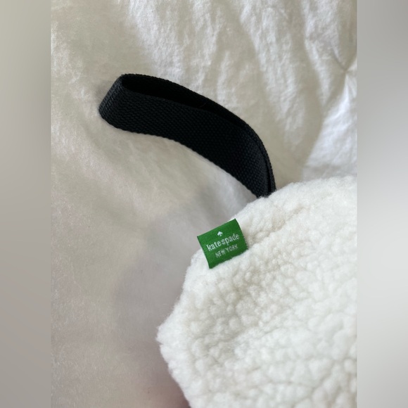Kate Spade | White Faux Sherpa Cosmetic Bag Makeup Travel Pouch Wristlet Clutch - Picture 3 of 7